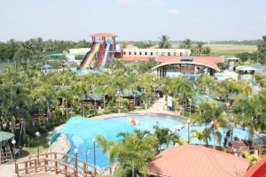 Located in Sta. Rosa, Nueva Ecija is Almon Water Park - a very relaxing getaway from stress and worries,
